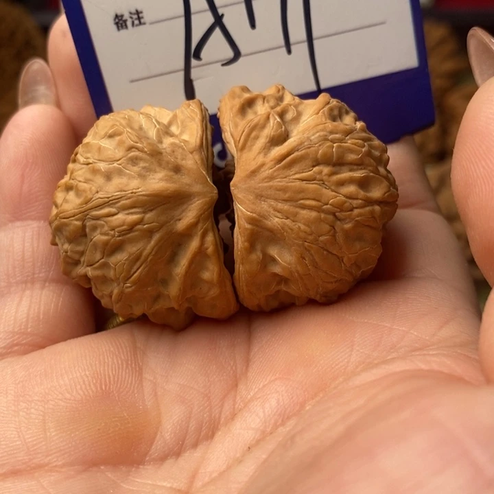 瓜***仁把件桃核全品小聚宝盆