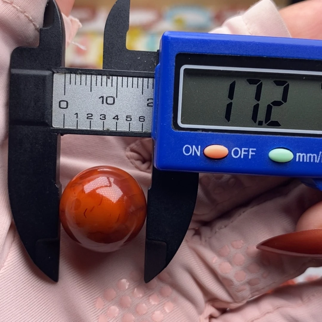 南红玛瑙配饰未镶嵌有纹裂瑕