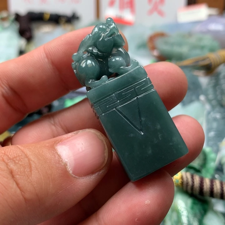 翡翠颈饰未镶嵌保真天然a货翡翠