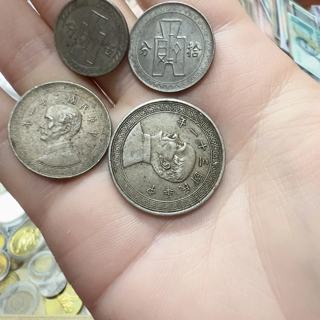 拍品。