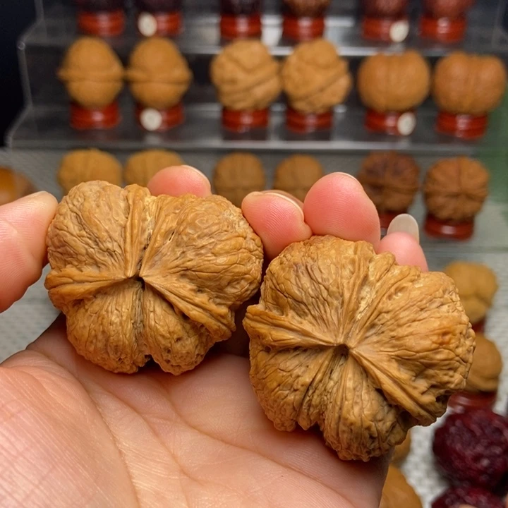 乔***雨文玩核桃把件连体蝴蝶6