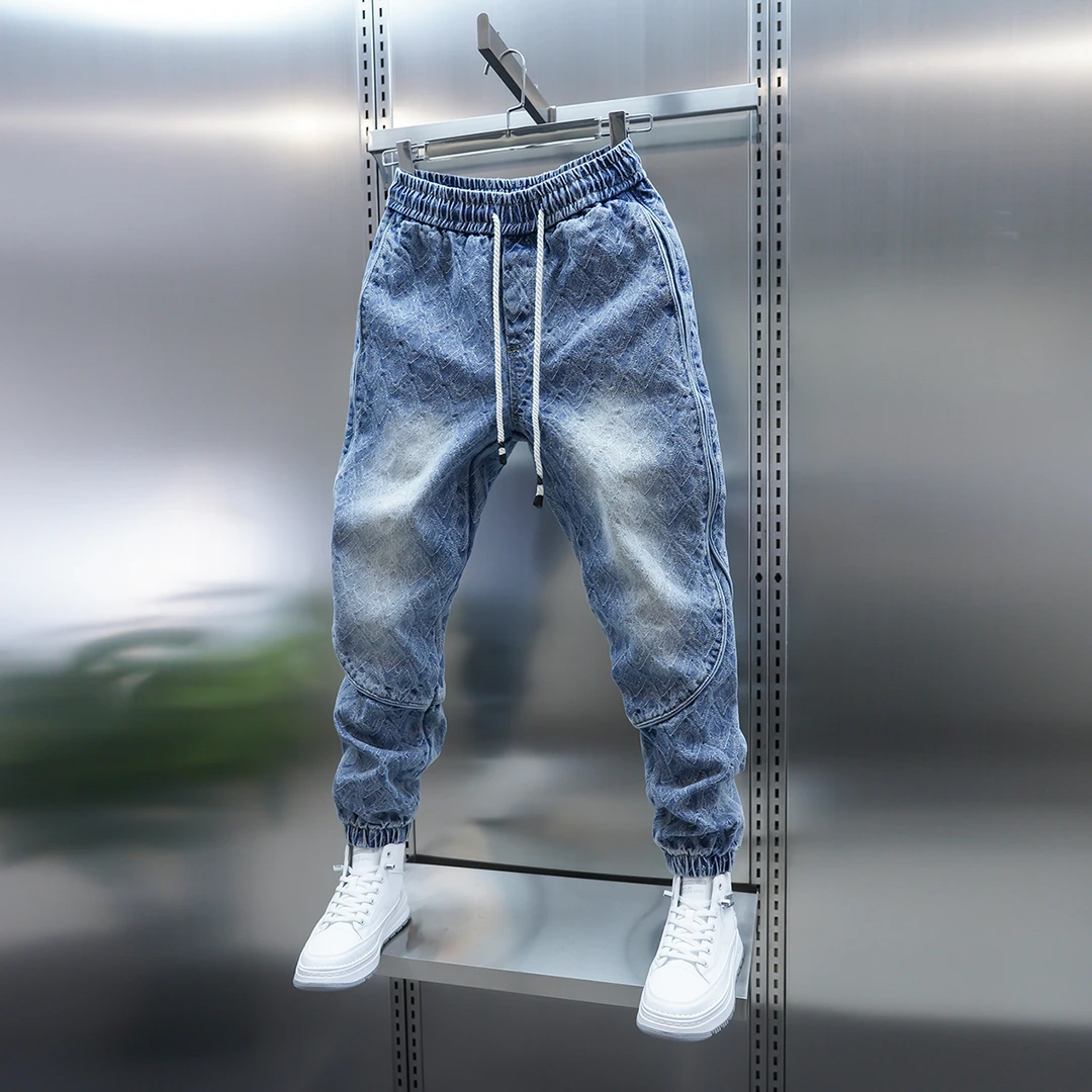 潮流男士新款蓝色牛仔休闲裤小方格提花工艺束脚裤水洗渐变青少年