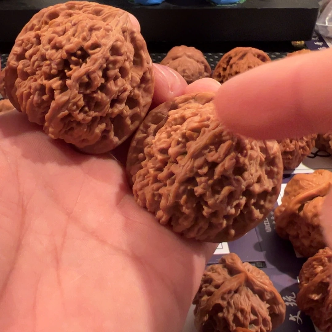 槐***雨把件文玩核桃满天星