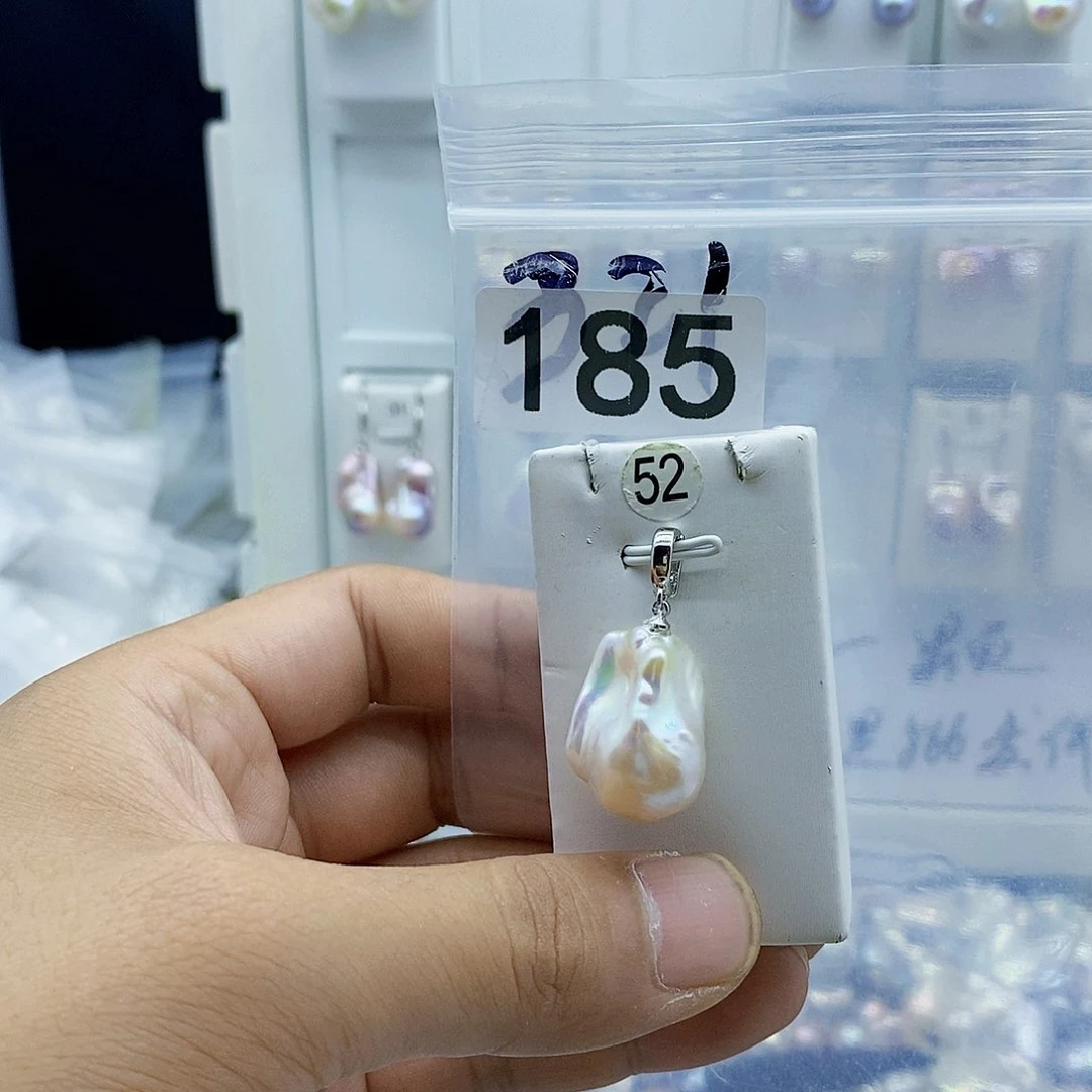 淡水珍珠合金颈饰