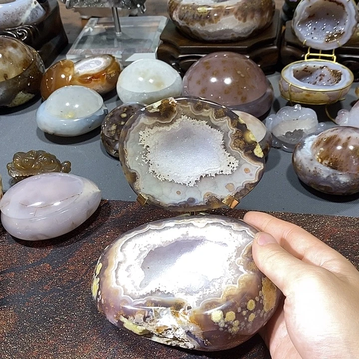 水晶未镶嵌摆件聚宝盆
