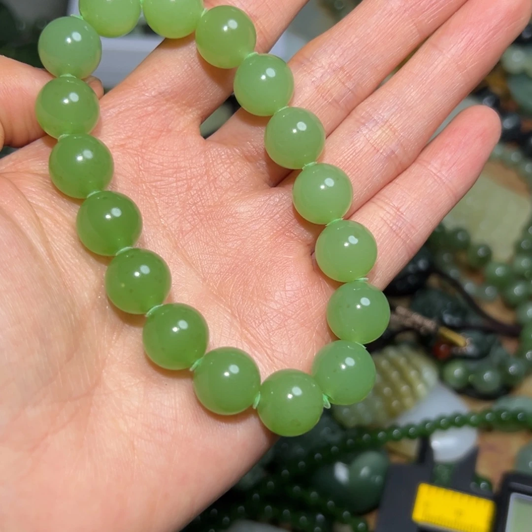 悟***。和田玉未镶嵌挂件