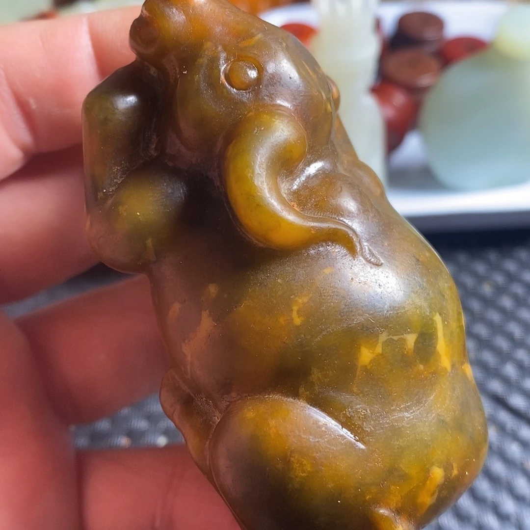 岫玉未镶嵌珠宝奇石