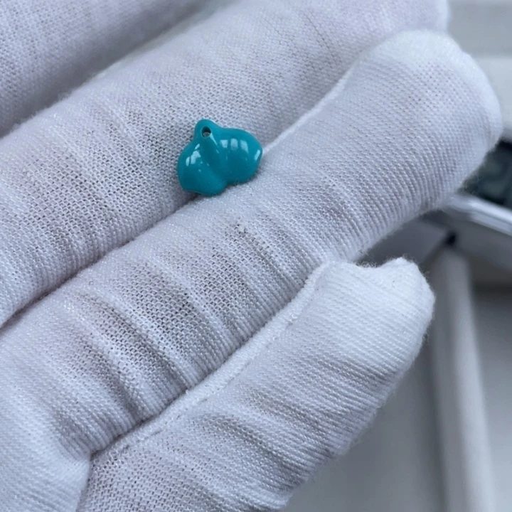 逸***真绿松石未镶嵌其他