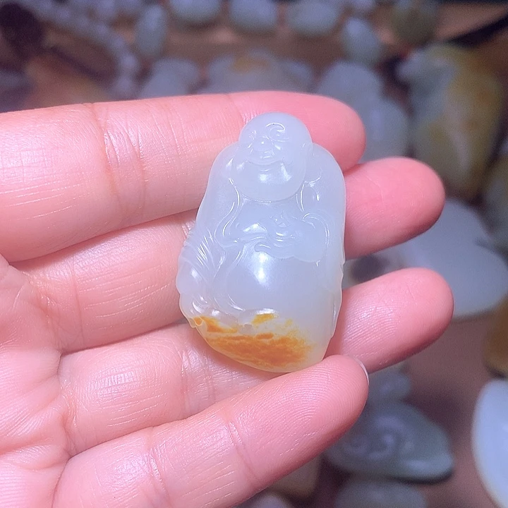 小***辣和田玉（糖玉）未镶嵌手链