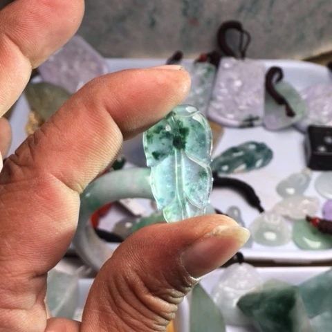 翡翠散珠天然翡翠