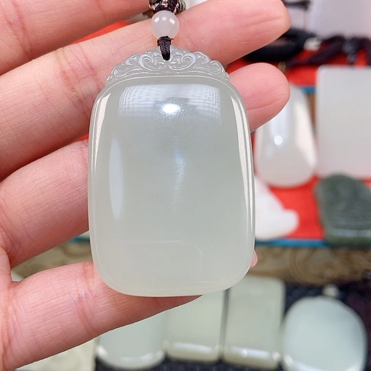 【闪购商品】颈饰未镶嵌和田玉