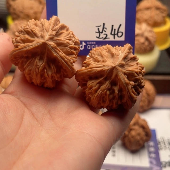 吊坠文玩核桃悠****$文玩核桃46