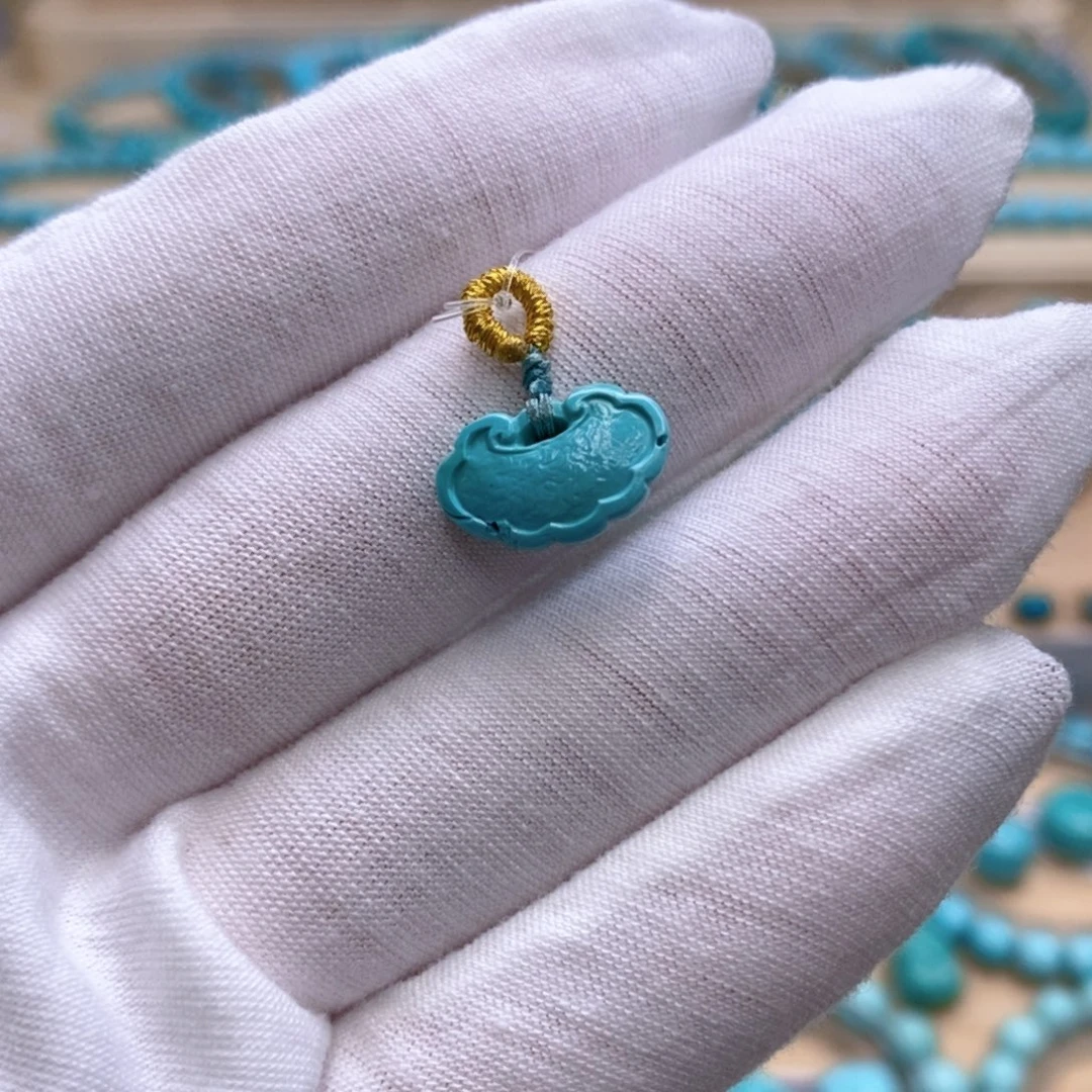 绿松石未镶嵌珠宝奇石