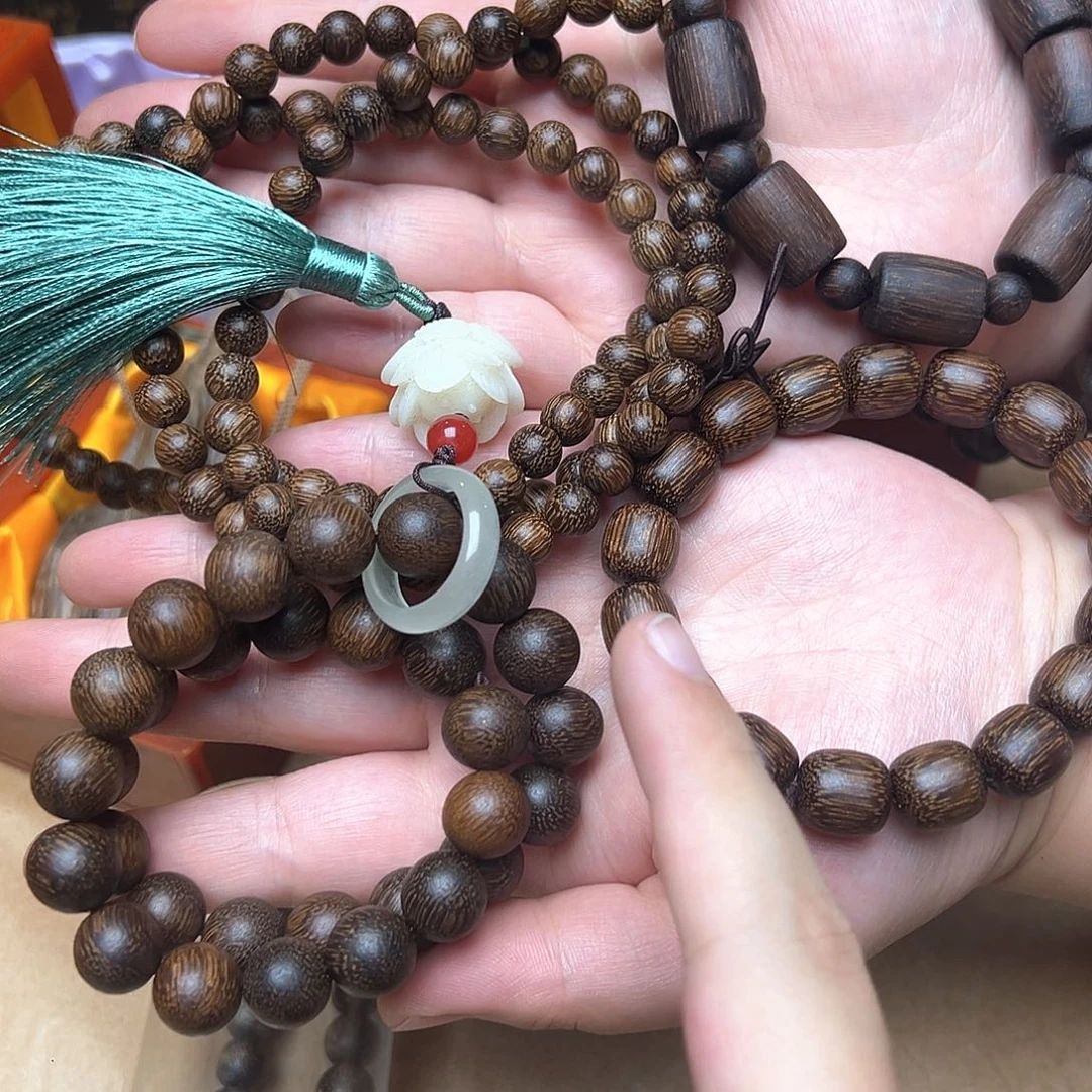 大叶紫檀（黑酸枝木类）