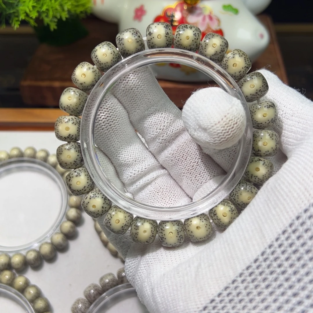 L***、吊坠星月菩提卡11大眼