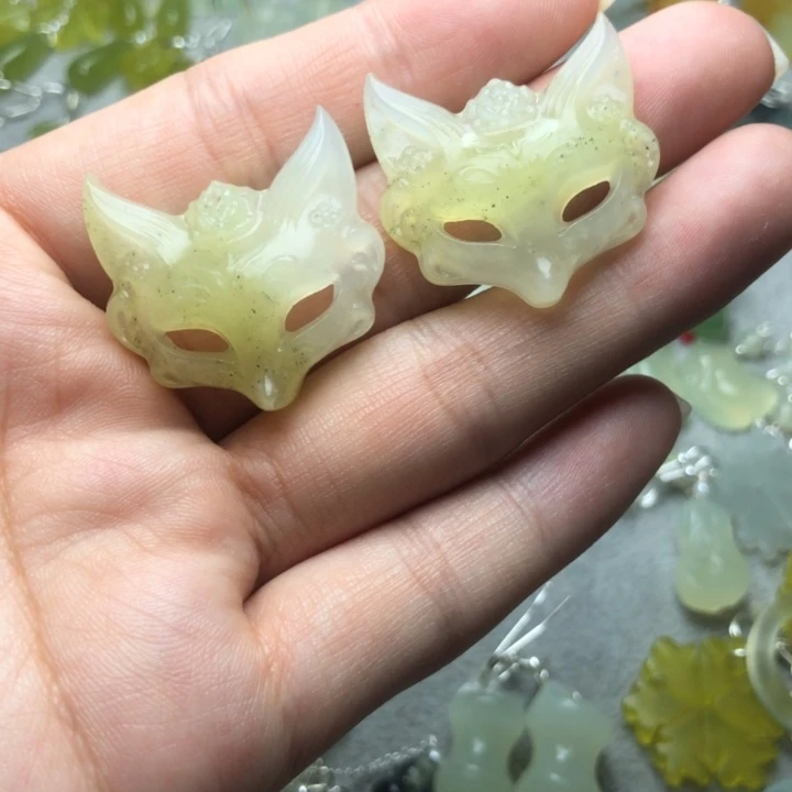 蛇纹石玉耳饰未镶嵌