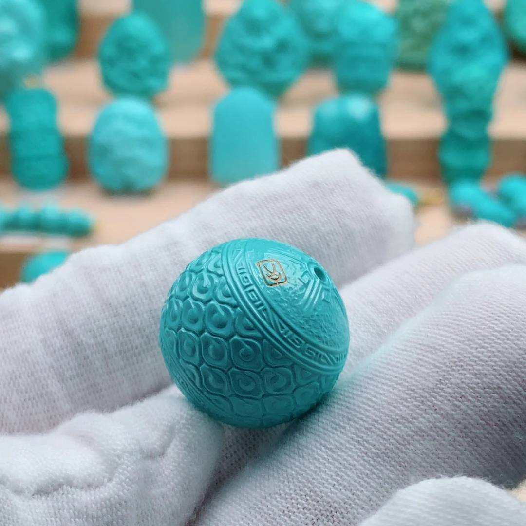 绿松石未镶嵌云纹珠