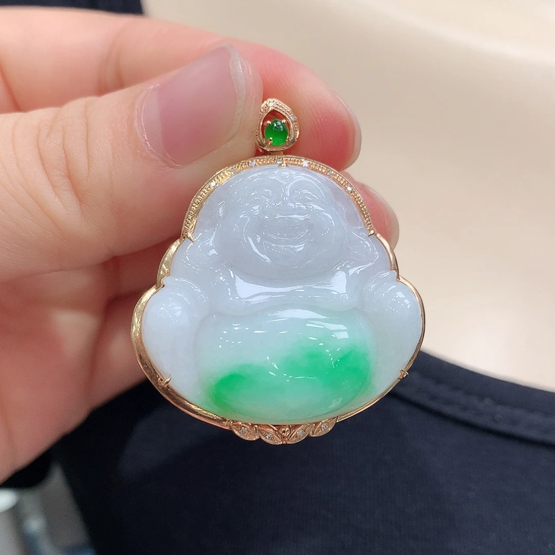翡翠18K金镶嵌颈饰佛公