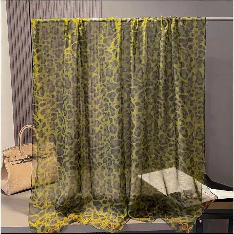 S01休闲风女装饰薄款成人不掉色丝巾夏季欧美复古优雅围巾