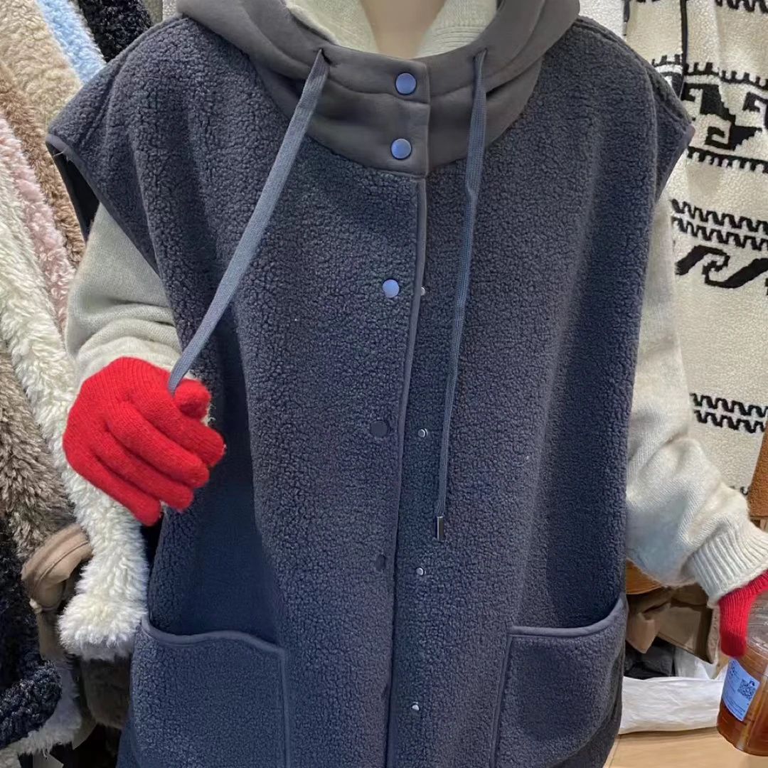 皮毛一体连帽马甲