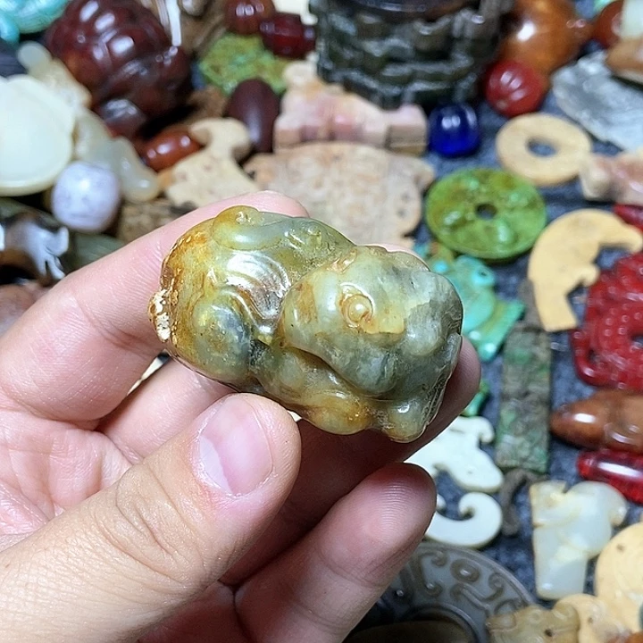 和田玉未镶嵌颈饰18