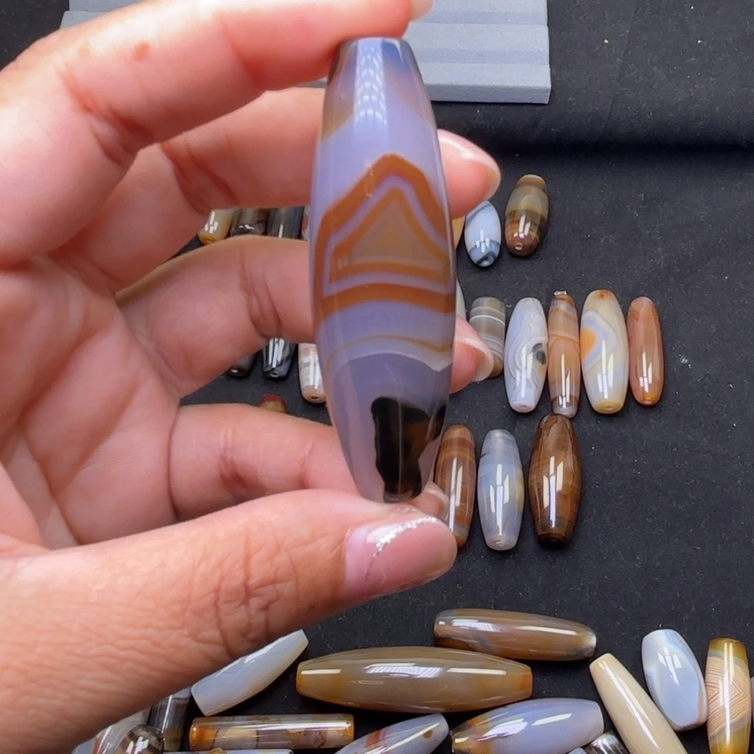 熊***重玛瑙/玉髓未镶嵌颈饰