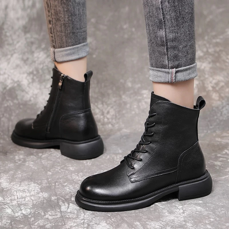 【新款百搭舒适圆头平跟时尚加绒马丁靴女鞋