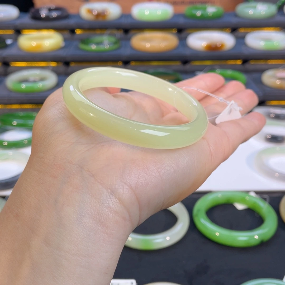 未镶嵌手镯和田玉?**星分单