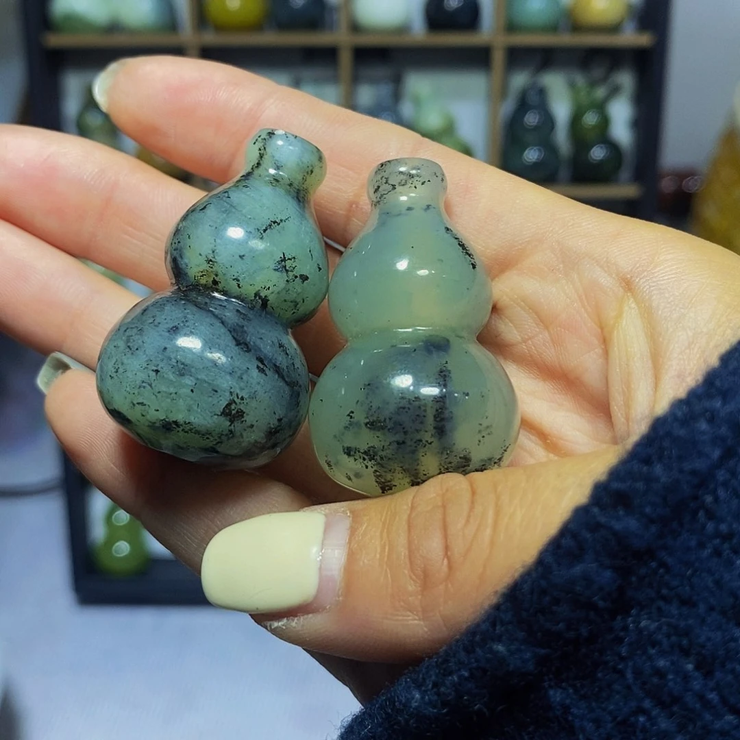 未镶嵌蛇纹石玉珠宝半成品30
