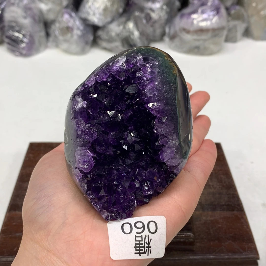 紫晶摆件未镶嵌水晶