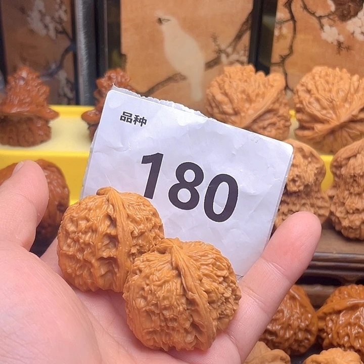 把件文玩核桃白狮子。边37。180