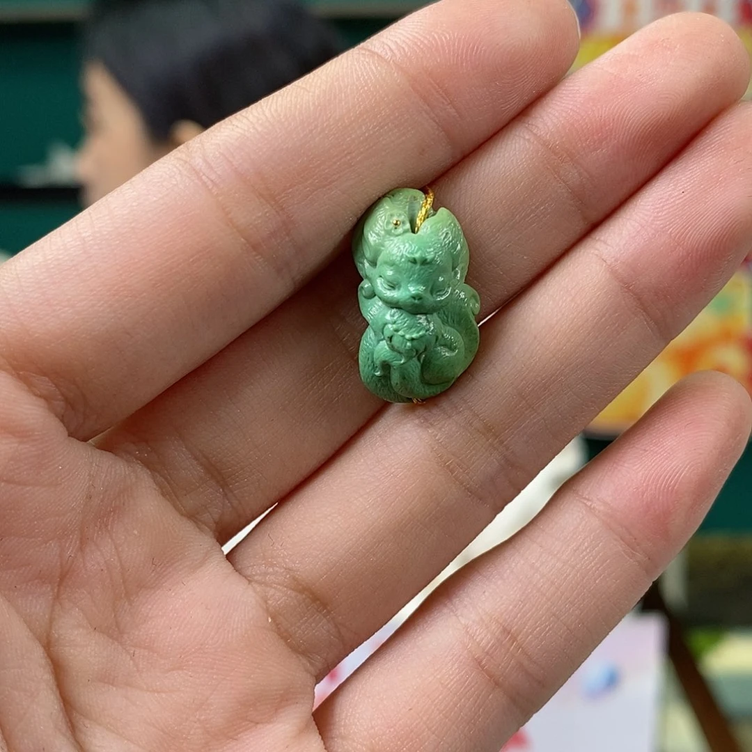 旺****绿松石未镶嵌珠宝奇石