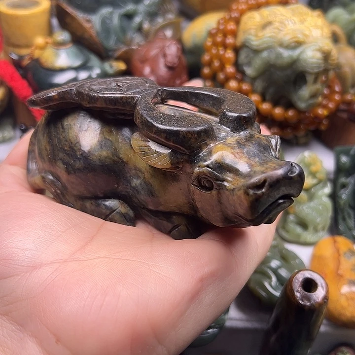 岫岩河磨玉（透闪石质玉）未镶嵌摆件