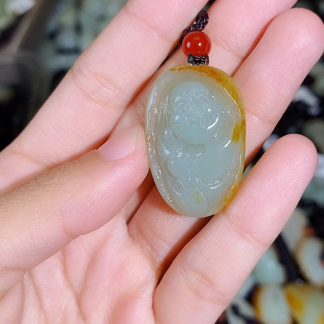 和田玉未镶嵌颈饰