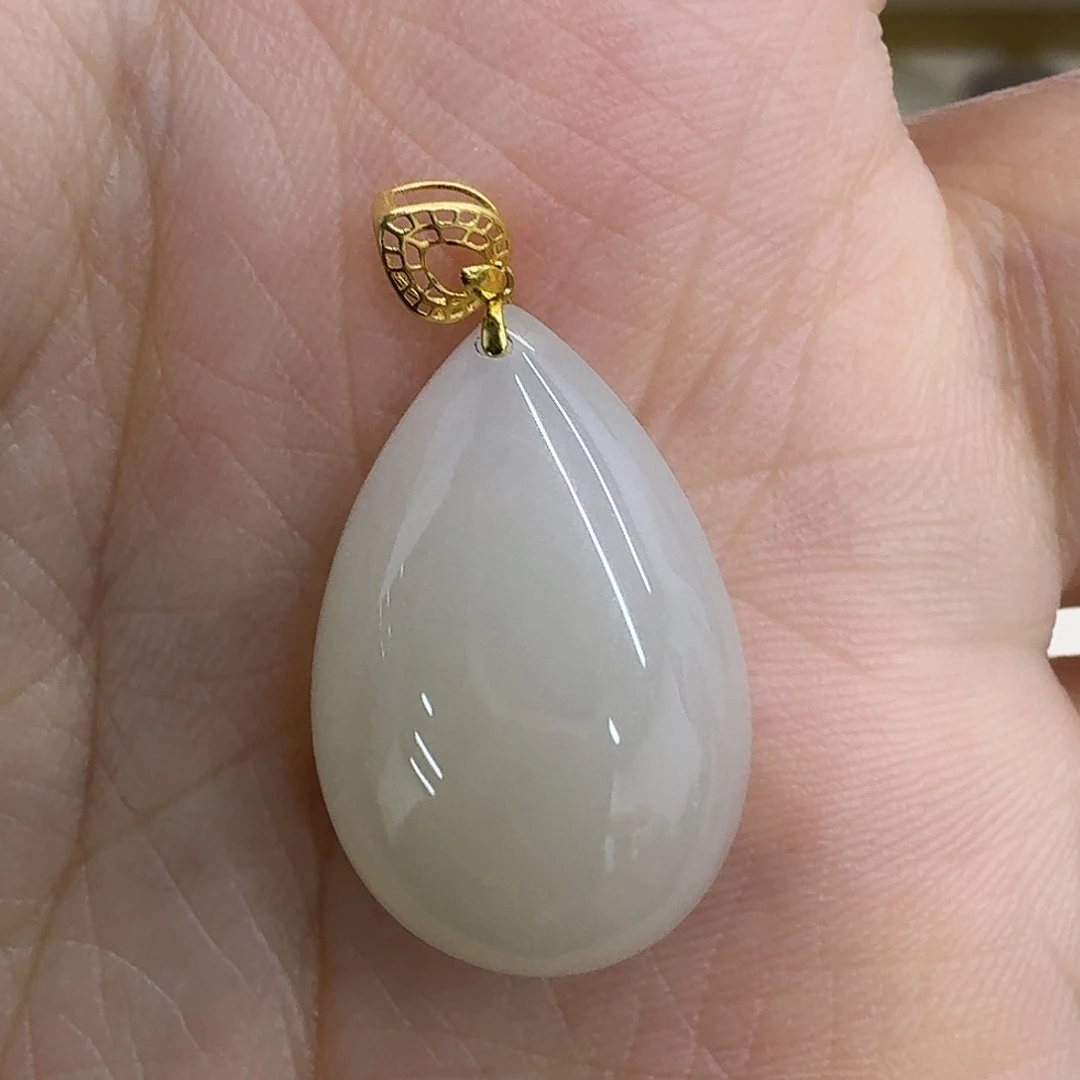 和田玉18K金镶嵌颈饰开****忧无链子无盒