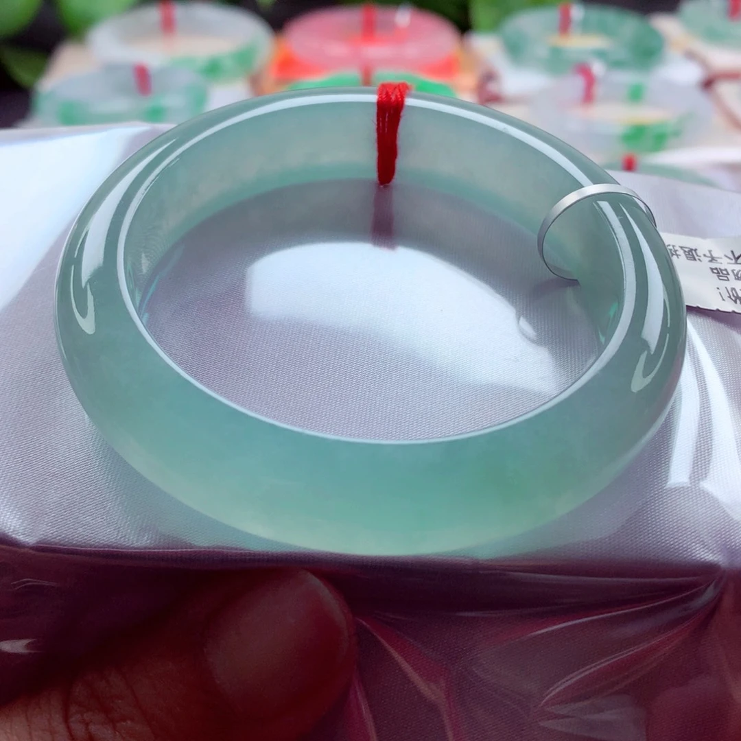 翡翠手镯未镶嵌师妹冰蓝晴战斗机（2号）