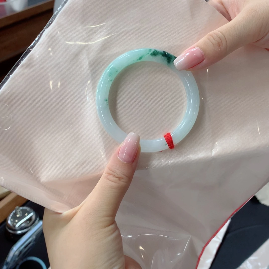 翡翠手镯未镶嵌买断