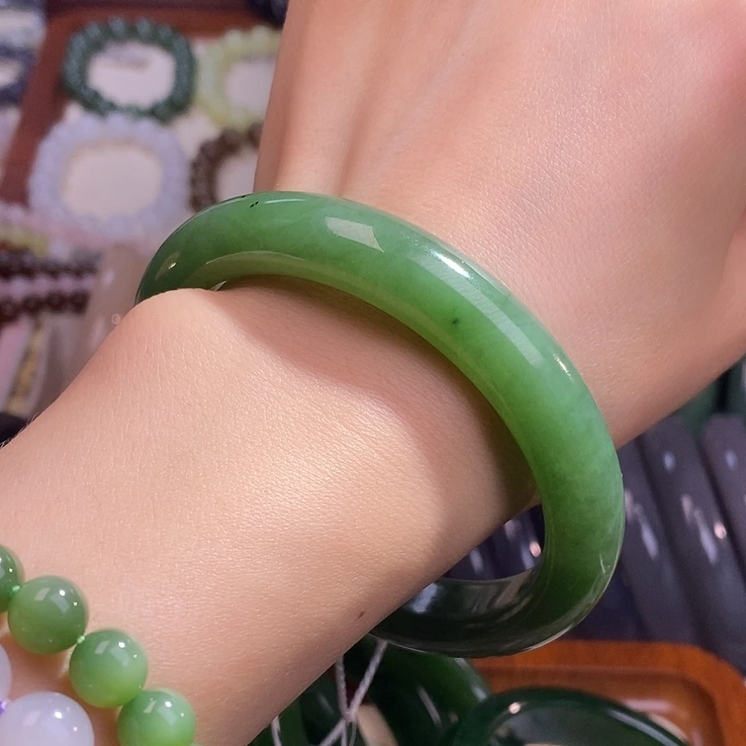 颈饰未镶嵌和田玉孤品60圈碧玉老坑料手镯