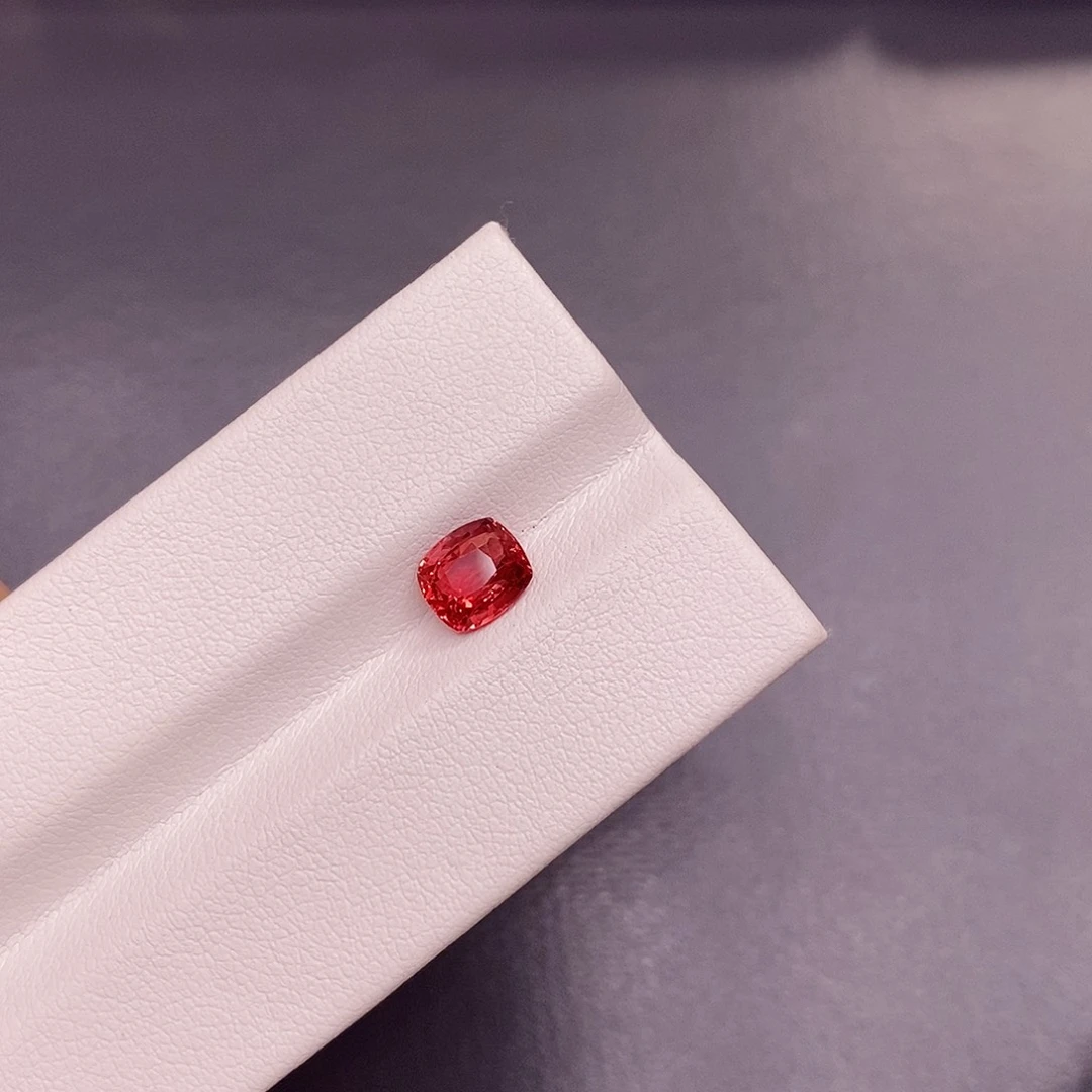 裸石蓝宝石1.24克拉