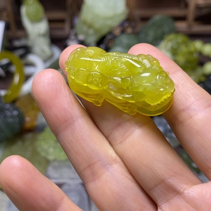 岫玉未镶嵌岫玉挂件