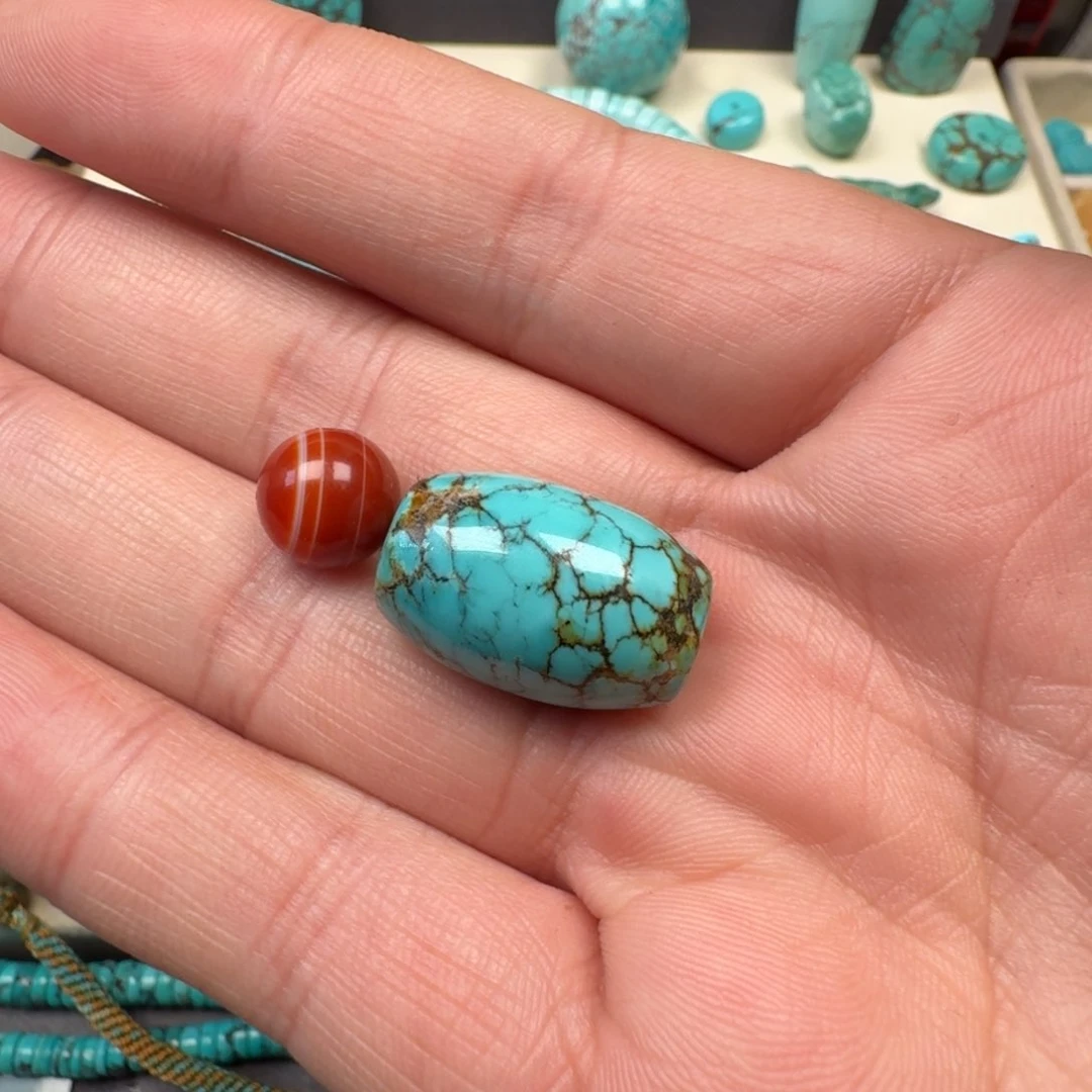 南红玛瑙珠宝奇石未镶嵌小**妈