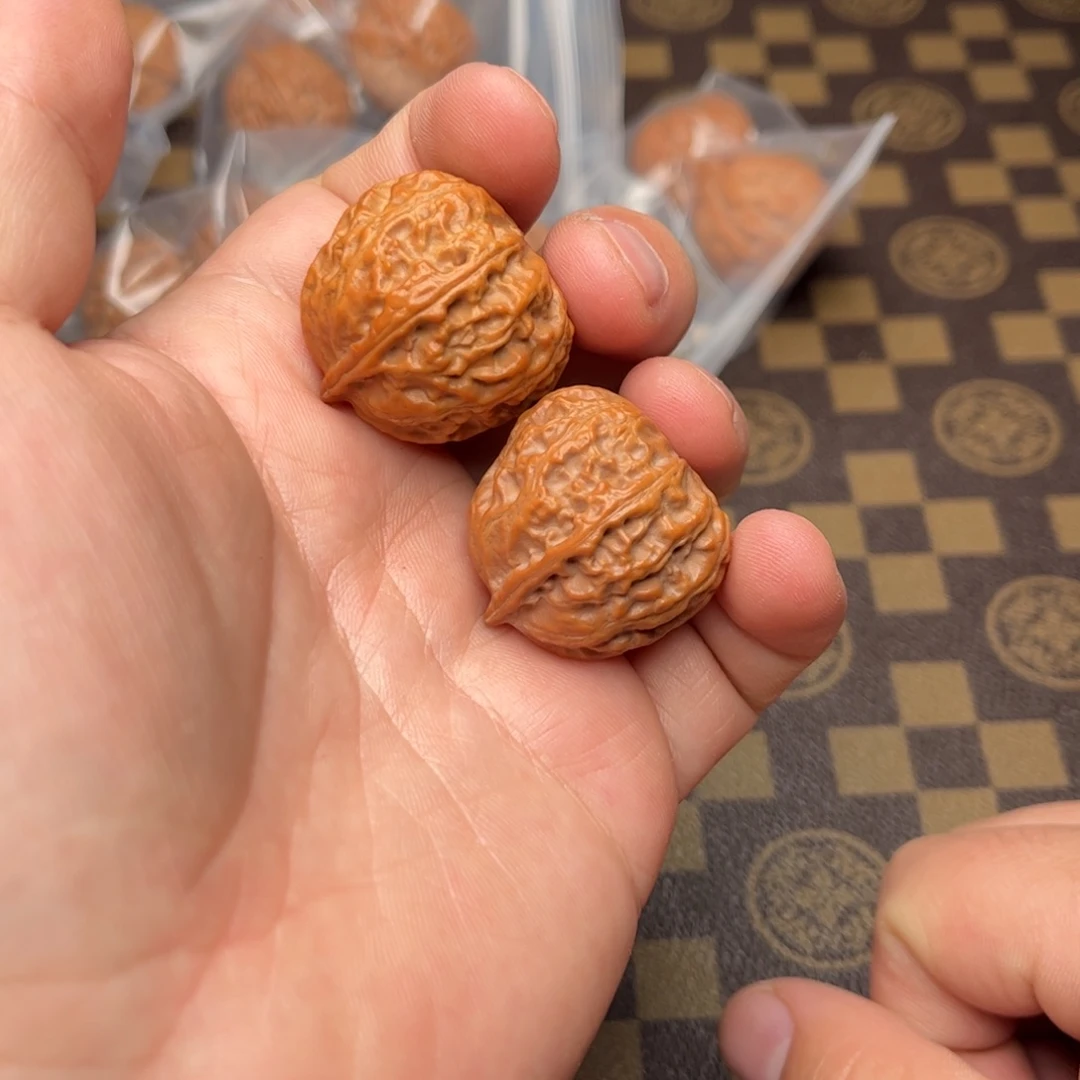 文玩核桃把件2200000000