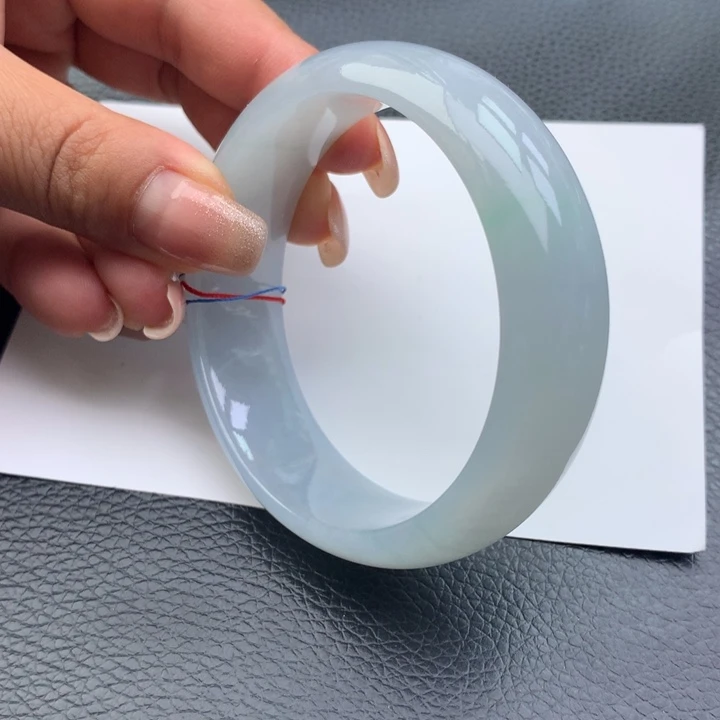 翡翠手镯未镶嵌天然翡翠手镯