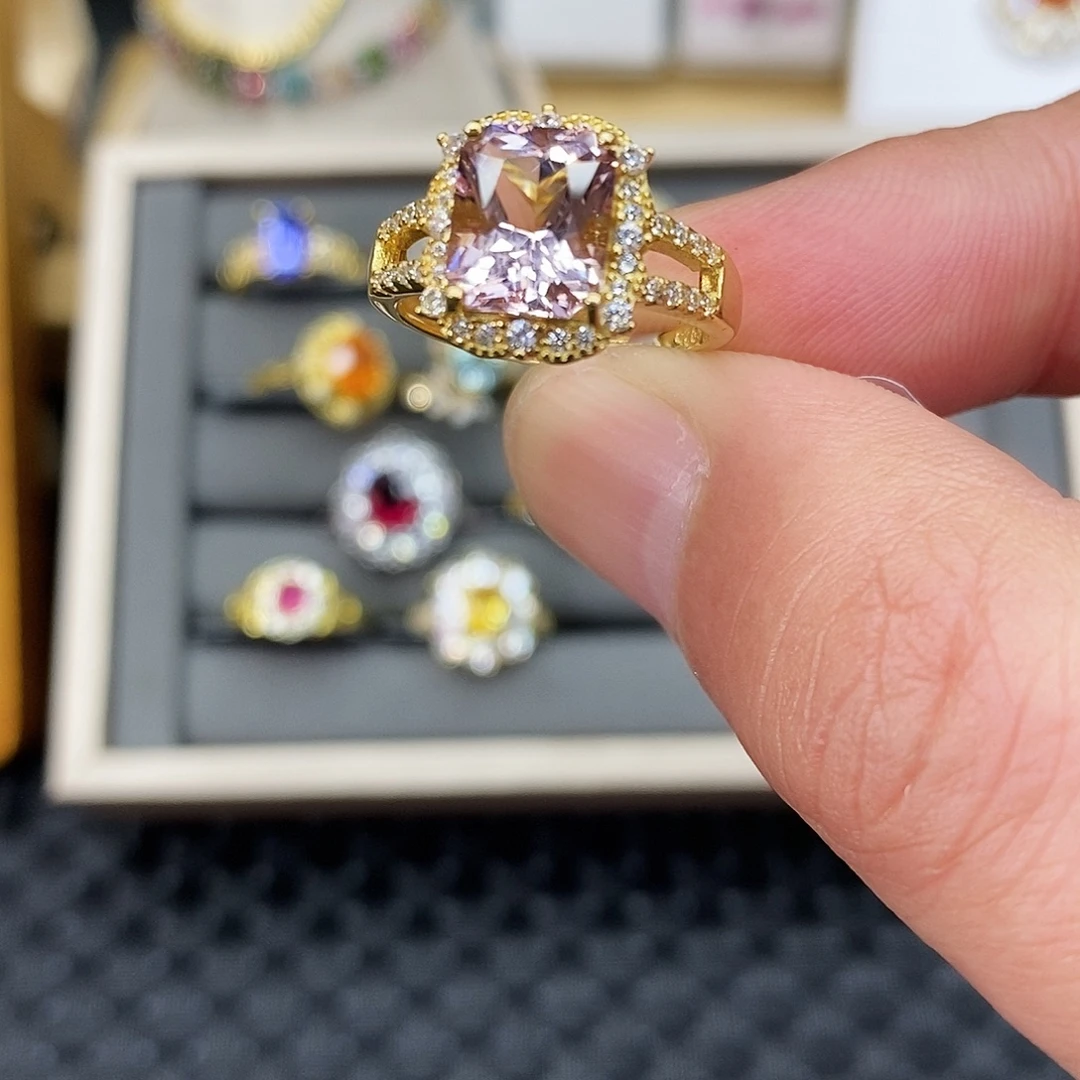 银S925镶嵌绿柱石（摩根石）戒指