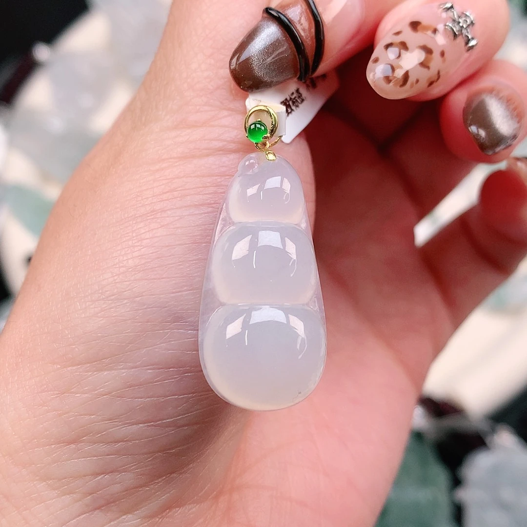 翡翠颈饰18K金镶嵌冰豆34.5 30 14.6 6.6