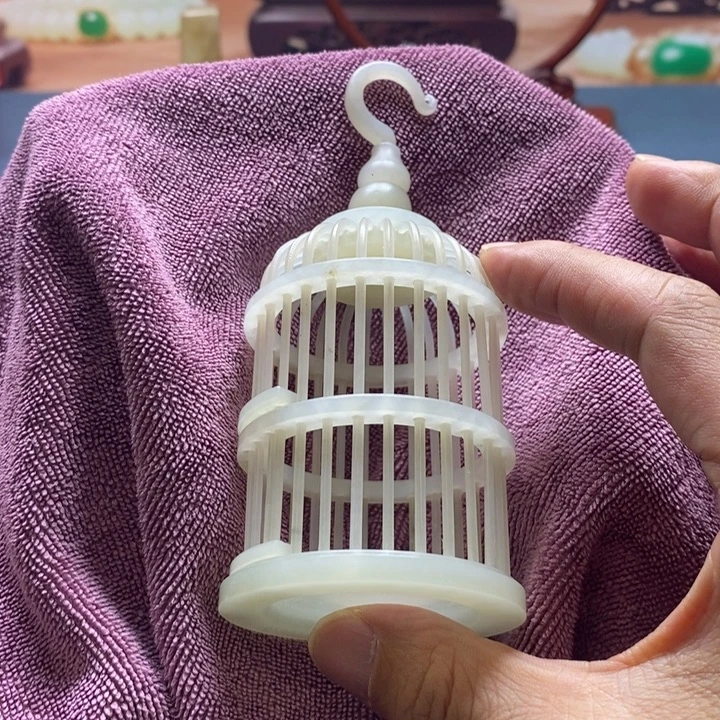 神***。和田玉未镶嵌颈饰