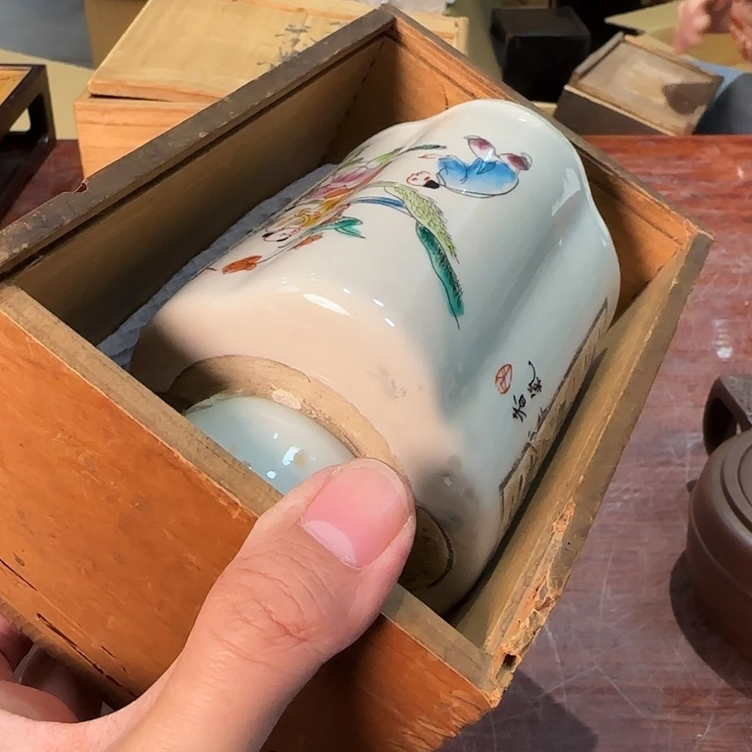 工艺美术艺术作品江**金