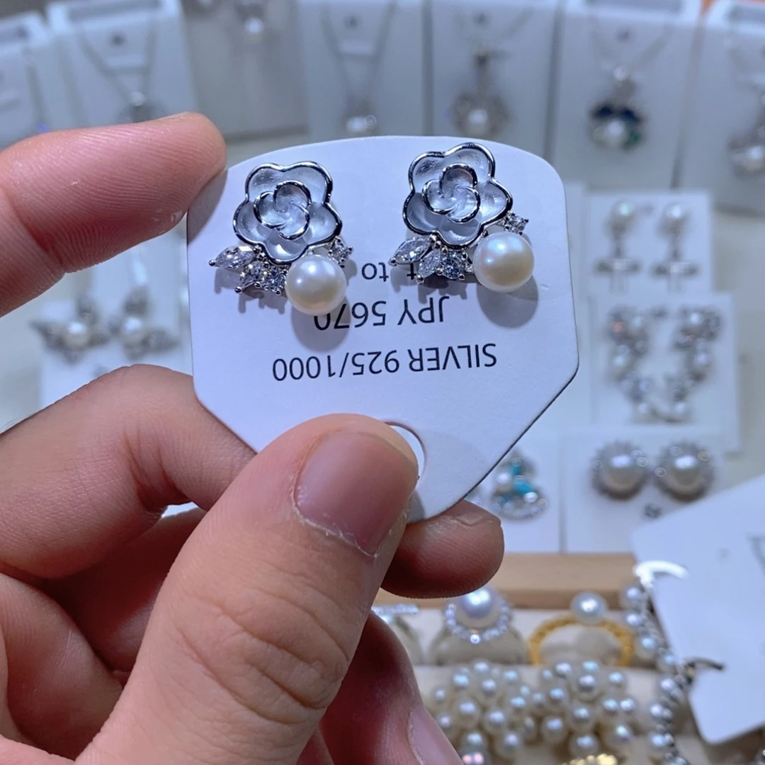 银S925镶嵌淡水珍珠耳坠