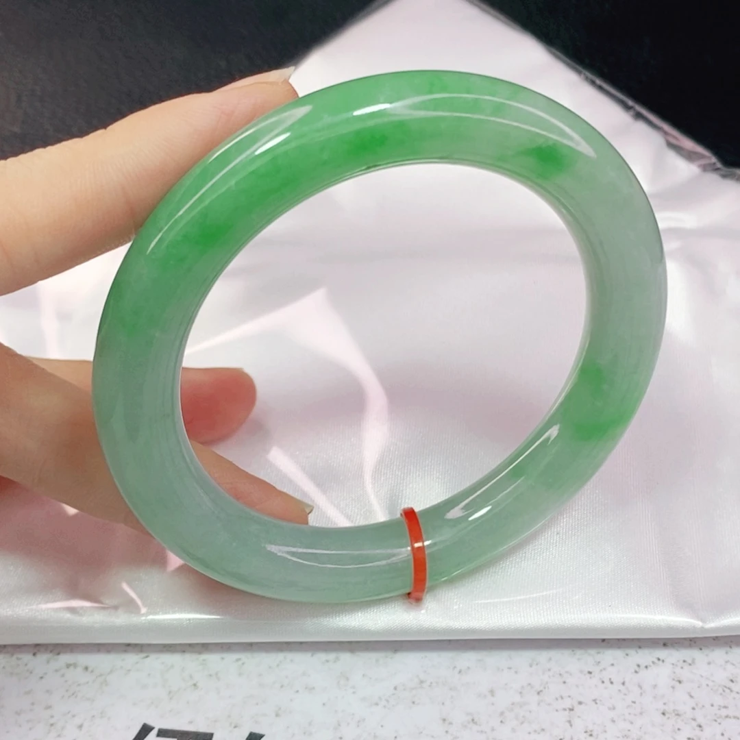 未镶嵌手镯翡翠55.8圆镯
