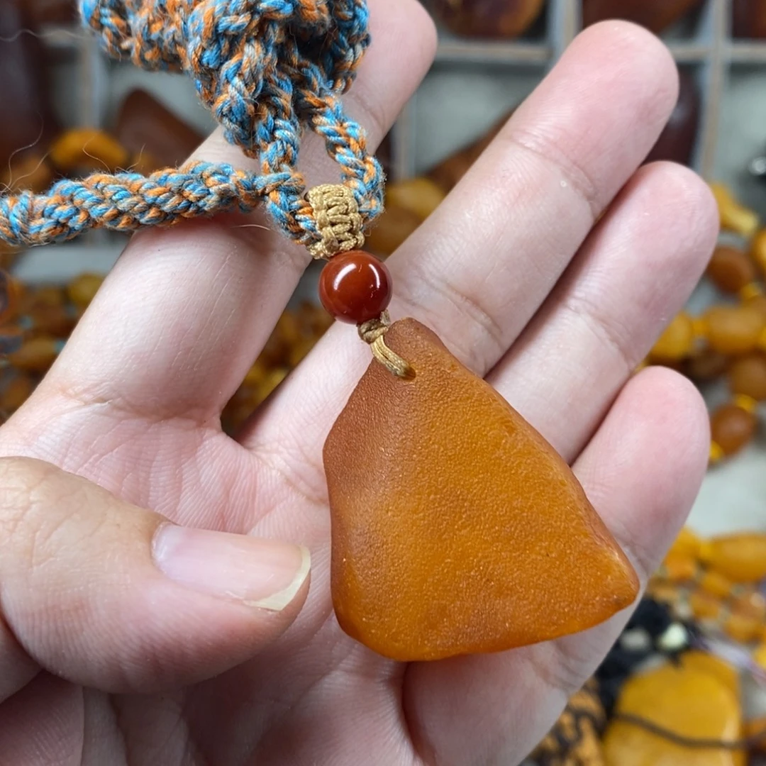 琥珀未镶嵌珠宝奇石